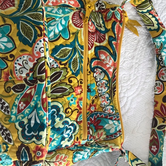 Vera Bradley Bag - Picture 4 of 7